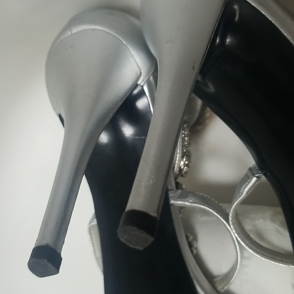 Stuart Weitzman Sandals 8 M - Picture 5 of 9